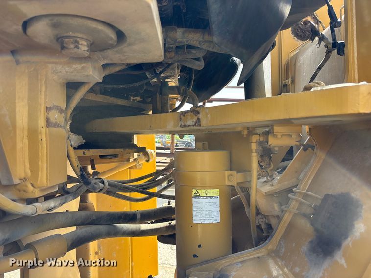 image for item FH7082 2001 Caterpillar 980G Wheel loader