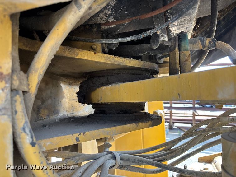 image for item FH7082 2001 Caterpillar 980G Wheel loader