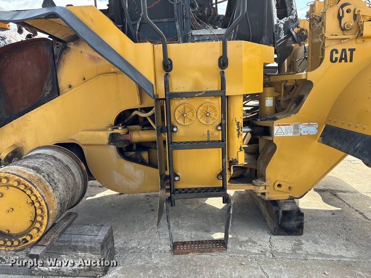 image for item FH7082 2001 Caterpillar 980G Wheel loader