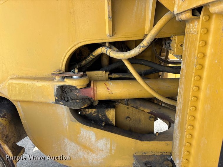 image for item FH7082 2001 Caterpillar 980G Wheel loader