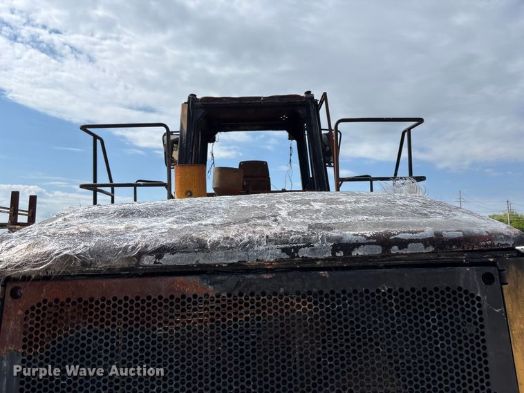 image for item FH7082 2001 Caterpillar 980G Wheel loader