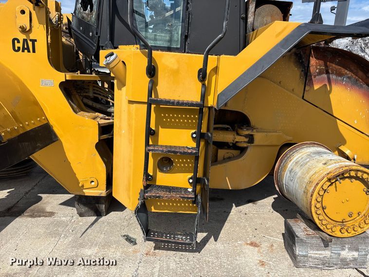 image for item FH7082 2001 Caterpillar 980G Wheel loader