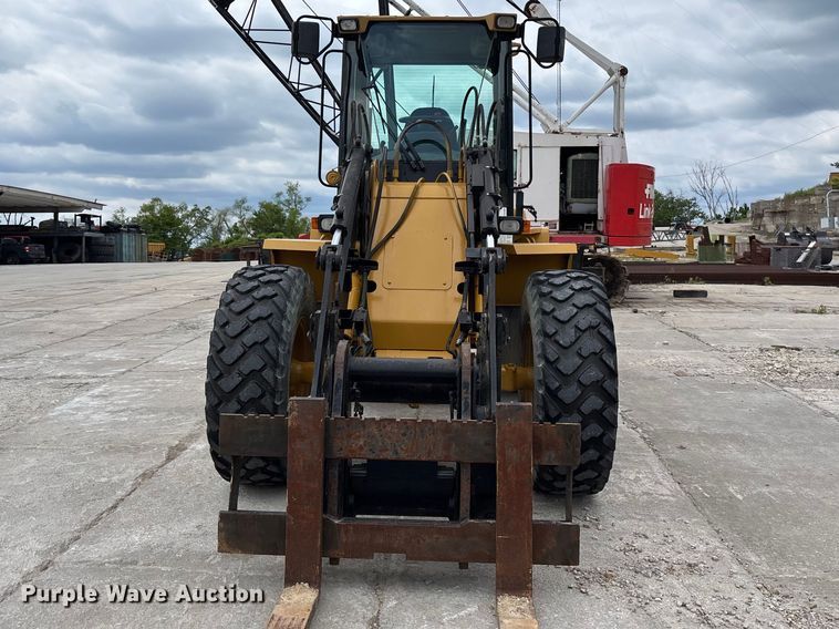 image for item FH7084 2002 Caterpillar IT14G wheel loader