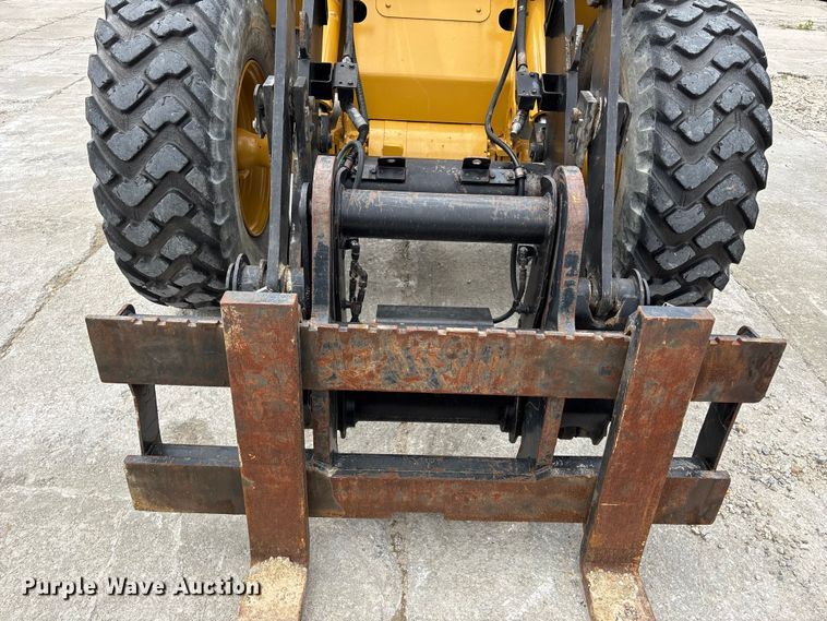 image for item FH7084 2002 Caterpillar IT14G wheel loader