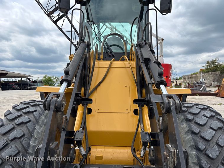 image for item FH7084 2002 Caterpillar IT14G wheel loader