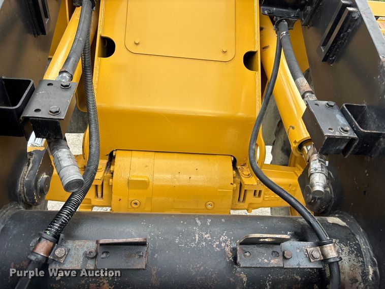 image for item FH7084 2002 Caterpillar IT14G wheel loader