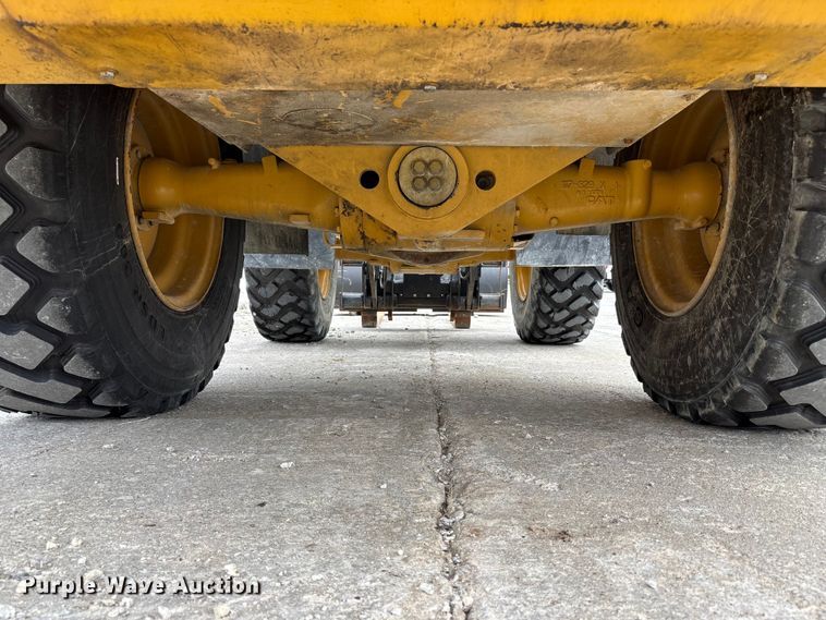 image for item FH7084 2002 Caterpillar IT14G wheel loader