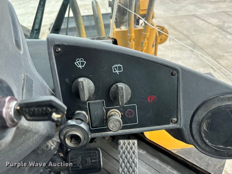 image for item FH7084 2002 Caterpillar IT14G wheel loader