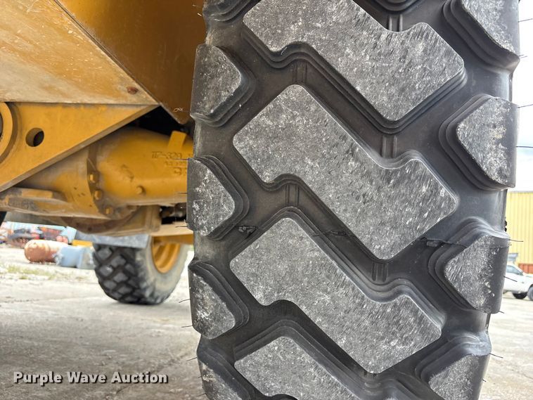 image for item FH7084 2002 Caterpillar IT14G wheel loader