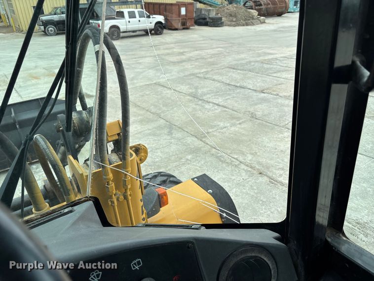 image for item FH7084 2002 Caterpillar IT14G wheel loader