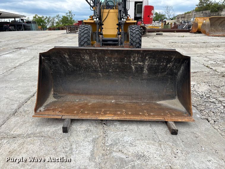 image for item FH7084 2002 Caterpillar IT14G wheel loader