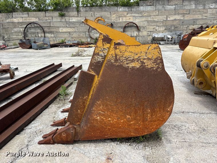 image for item FH7086 Caterpillar wheel loader bucket