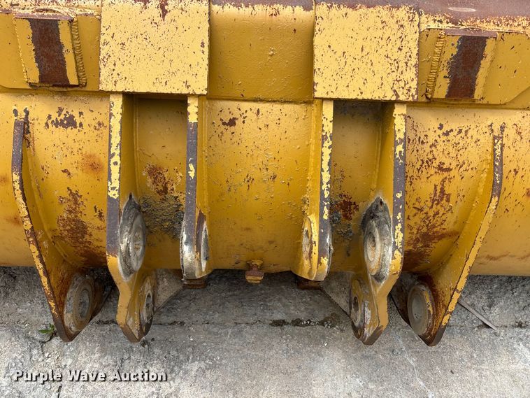 image for item FH7086 Caterpillar wheel loader bucket