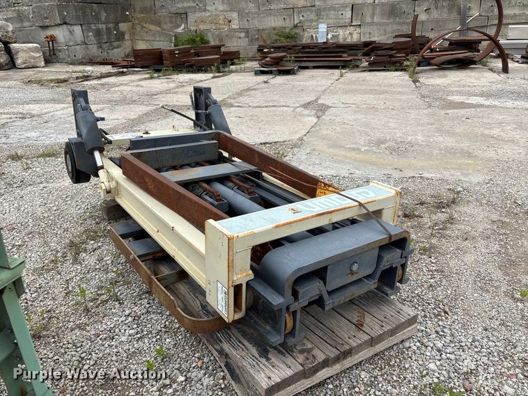 image for item FH7100 Crown forklift mass