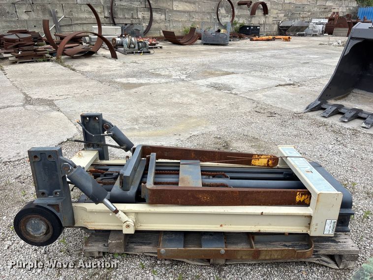 image for item FH7100 Crown forklift mass