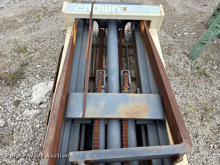 image for item FH7100 Crown forklift mass