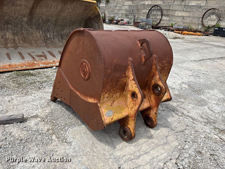 image for item FH7106 CF excavator bucket