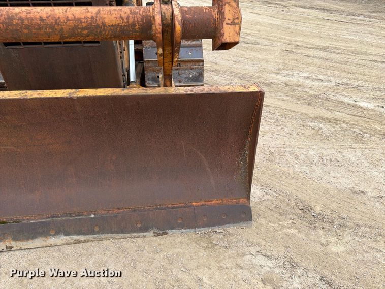 image for item FK0138 1977 Case 475 vibratory cable plow