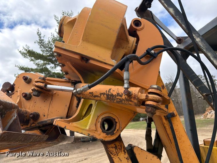 image for item FK0138 1977 Case 475 vibratory cable plow