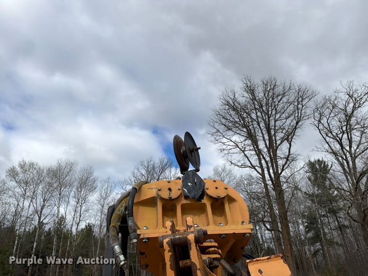 image for item FK0138 1977 Case 475 vibratory cable plow