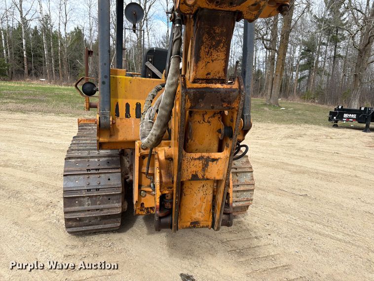 image for item FK0138 1977 Case 475 vibratory cable plow