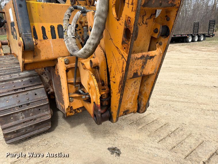 image for item FK0138 1977 Case 475 vibratory cable plow