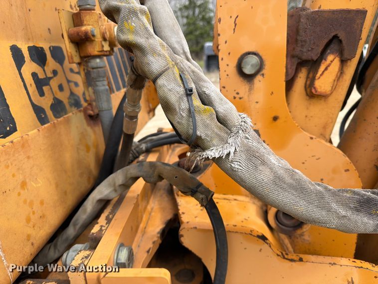 image for item FK0138 1977 Case 475 vibratory cable plow