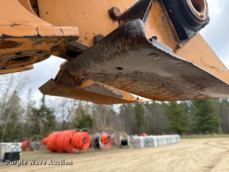 image for item FK0138 1977 Case 475 vibratory cable plow