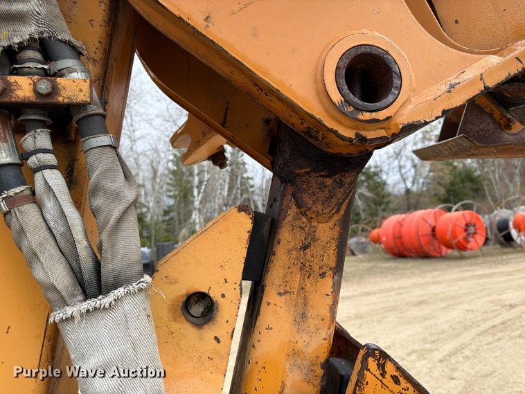 image for item FK0138 1977 Case 475 vibratory cable plow