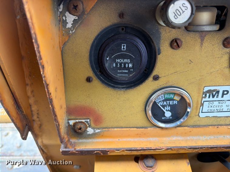 image for item FK0138 1977 Case 475 vibratory cable plow