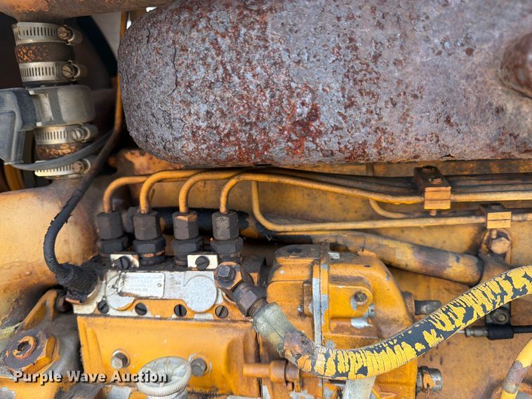 image for item FK0138 1977 Case 475 vibratory cable plow