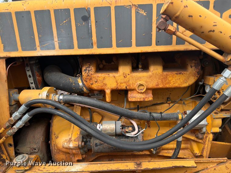 image for item FK0138 1977 Case 475 vibratory cable plow