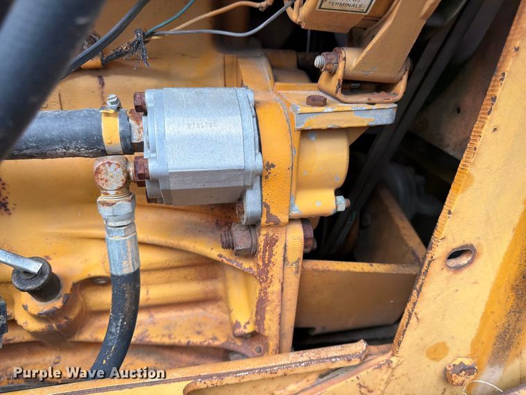 image for item FK0138 1977 Case 475 vibratory cable plow