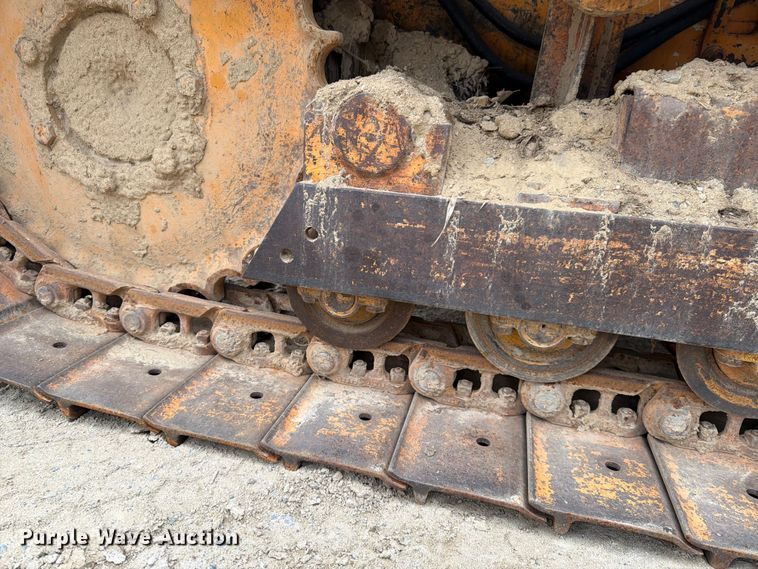 image for item FK0138 1977 Case 475 vibratory cable plow