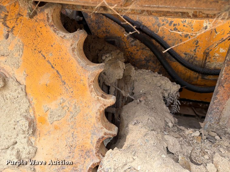image for item FK0138 1977 Case 475 vibratory cable plow