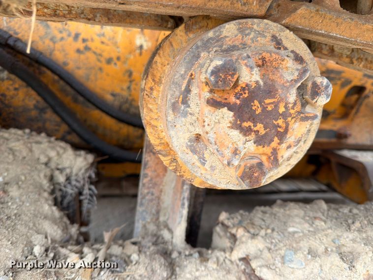 image for item FK0138 1977 Case 475 vibratory cable plow