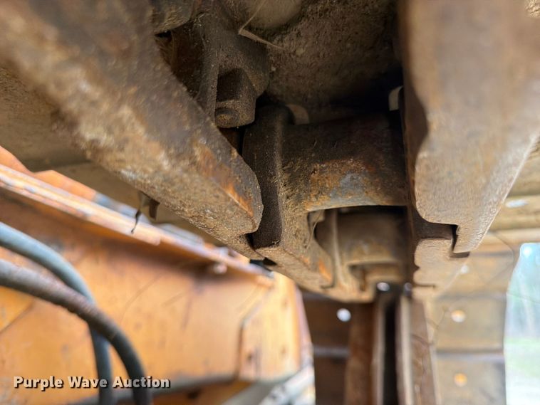 image for item FK0138 1977 Case 475 vibratory cable plow