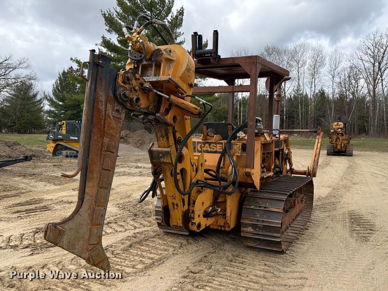 image for item FK0139 1973 Case 475 vibratory cable plow