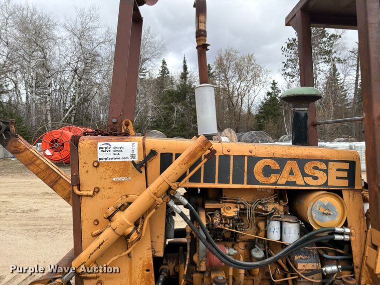 image for item FK0139 1973 Case 475 vibratory cable plow