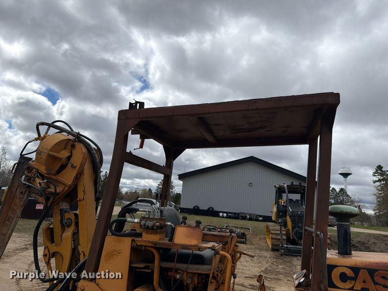 image for item FK0139 1973 Case 475 vibratory cable plow