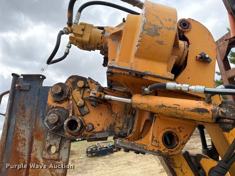 image for item FK0139 1973 Case 475 vibratory cable plow