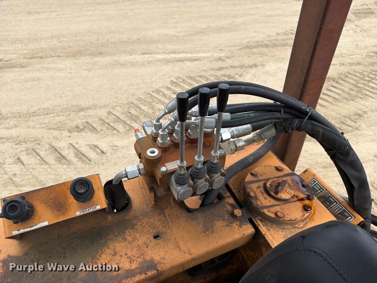 image for item FK0139 1973 Case 475 vibratory cable plow