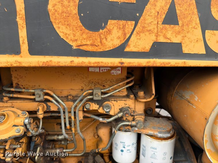 image for item FK0139 1973 Case 475 vibratory cable plow