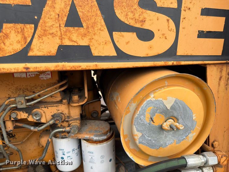 image for item FK0139 1973 Case 475 vibratory cable plow