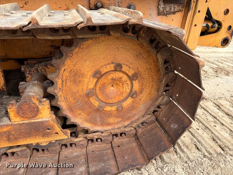 image for item FK0139 1973 Case 475 vibratory cable plow