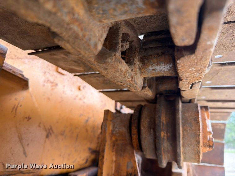 image for item FK0139 1973 Case 475 vibratory cable plow