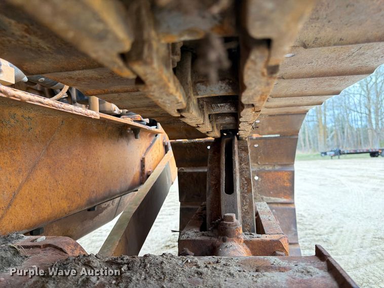 image for item FK0139 1973 Case 475 vibratory cable plow
