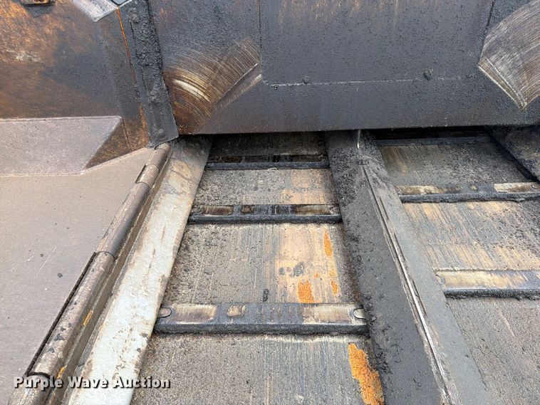 image for item FK0143 Weiler P385B paver