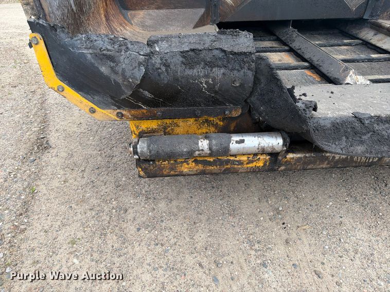 image for item FK0143 Weiler P385B paver