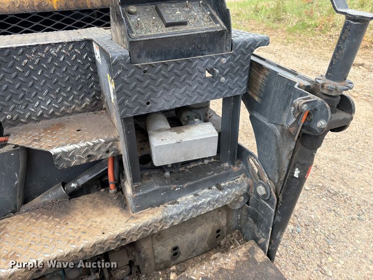 image for item FK0143 Weiler P385B paver